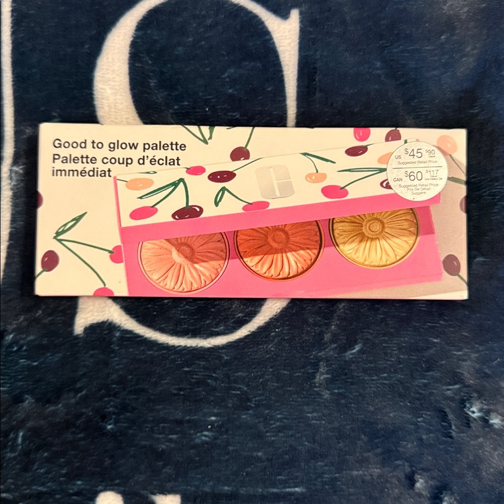 Clinique Radiant Glow Palette with Pink and Gold Hues